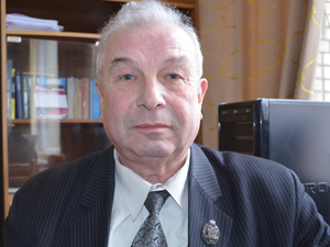 Вячеслав Наумович Гольцекер Вячеслав Наумович Гольцекер